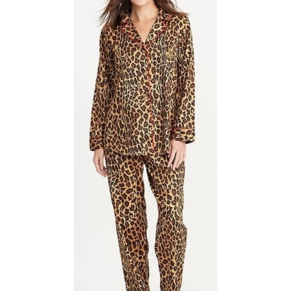 Leopard Print Women's Pajama Set